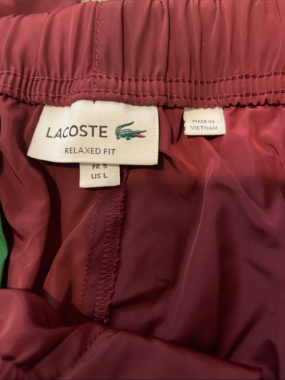 Lacoste Men's burgundy Jogger pants with Black Belt L relaxed